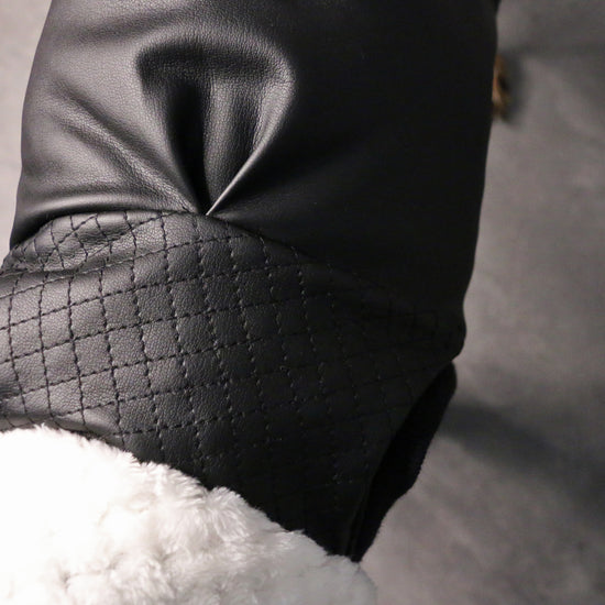 PLEASURE VEST