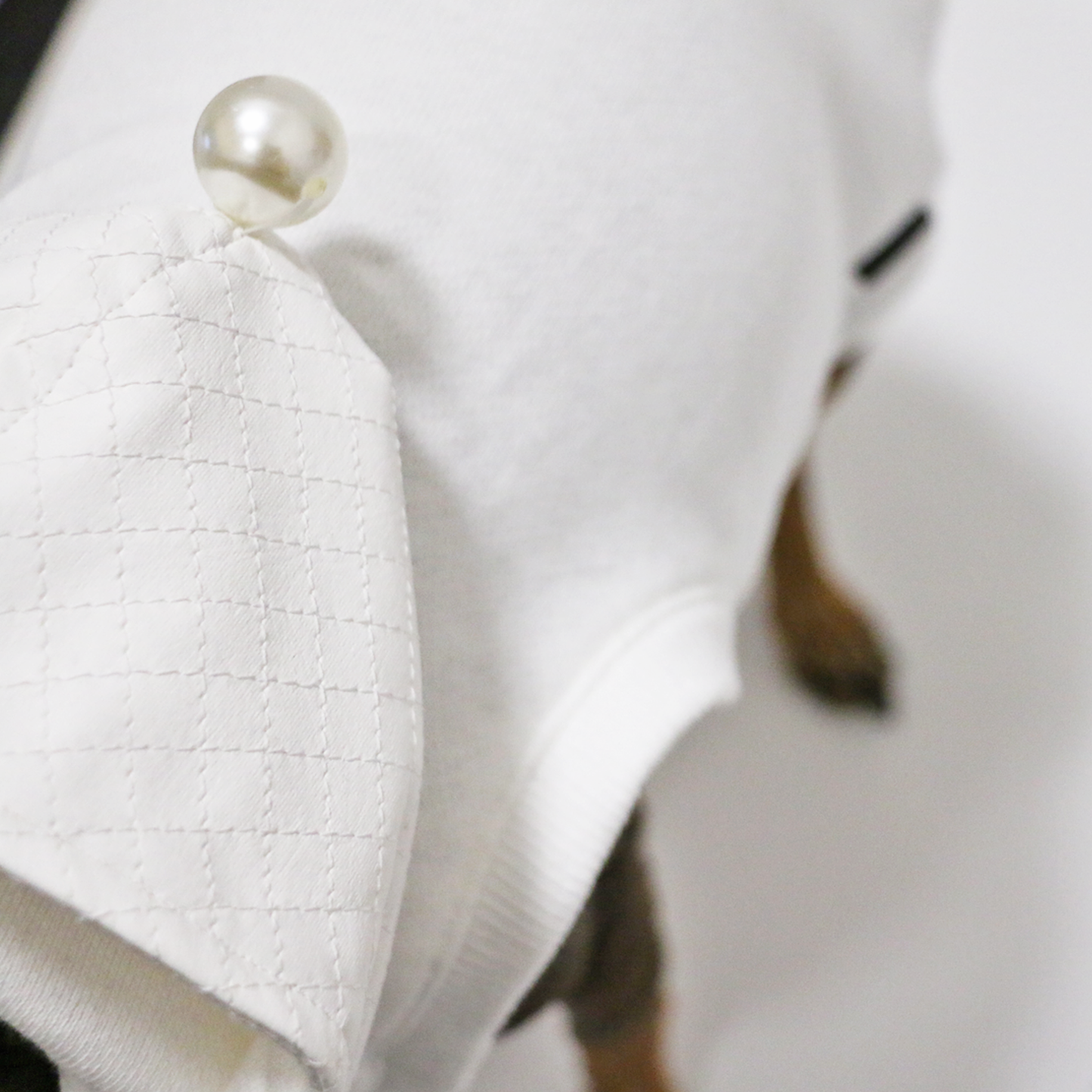 QUILTED HOOD PEARL TANK